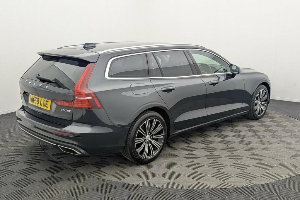 Volvo V60 D3 R-design Nav Ulez White #49