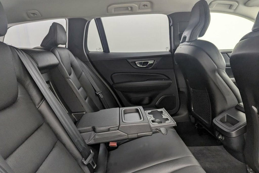 Volvo V60 D3 R-design Nav Ulez White #14
