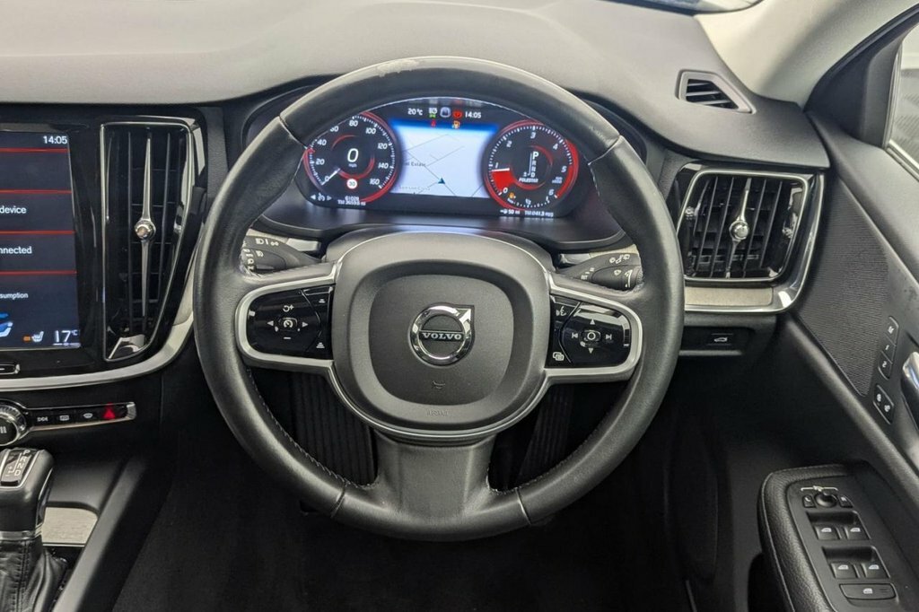 Volvo V60 D3 R-design Nav Ulez White #30