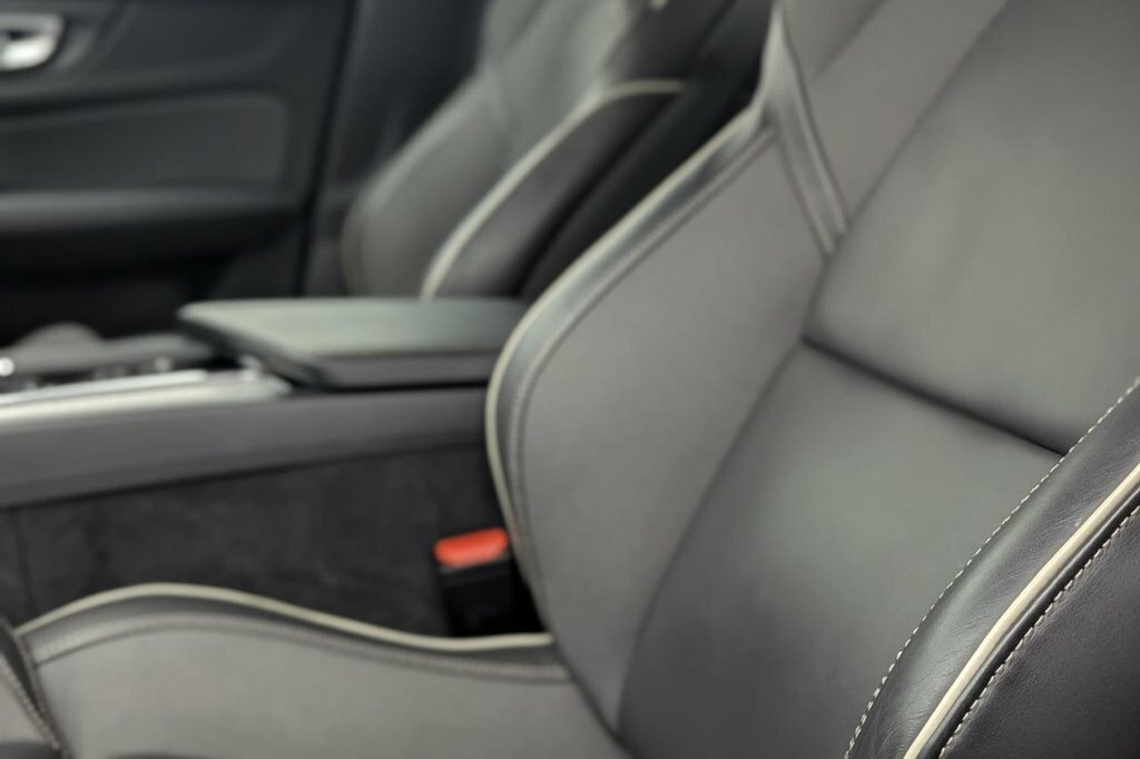 Volvo S60 B5 R-design Black #24