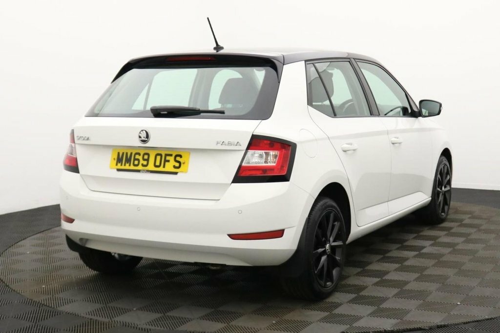 Skoda Fabia 1L Se L White #4