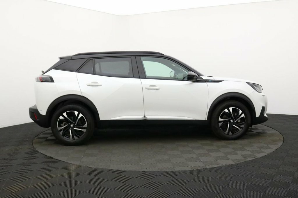 Peugeot e-2008 Suv White #2