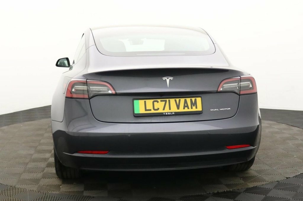 Tesla Model 3 Saloon Grey #5