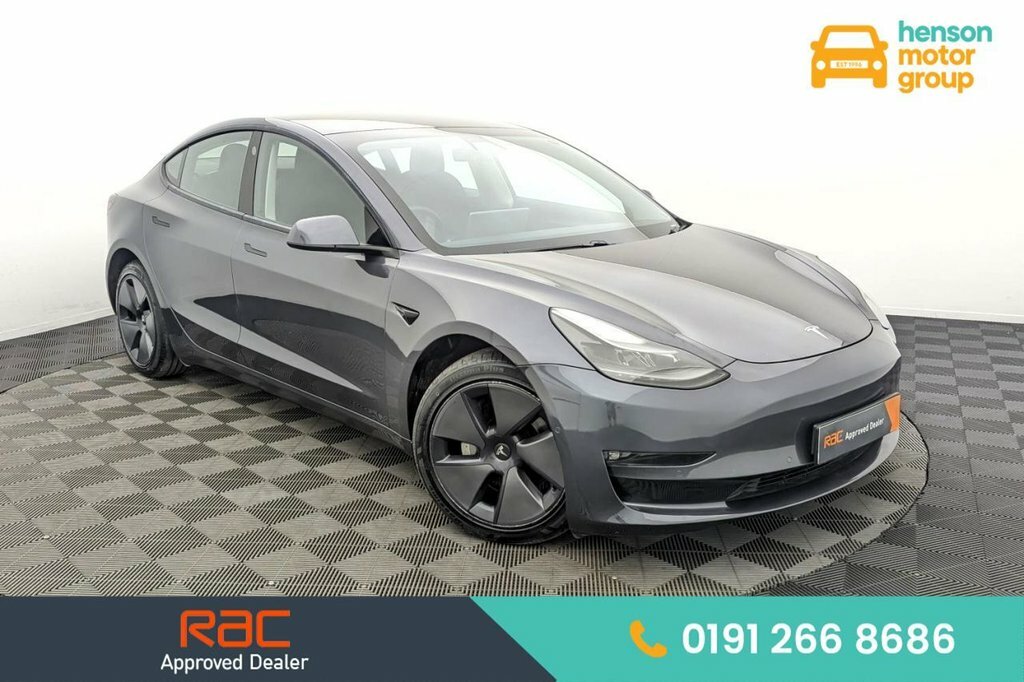 Tesla Model 3 Saloon Grey