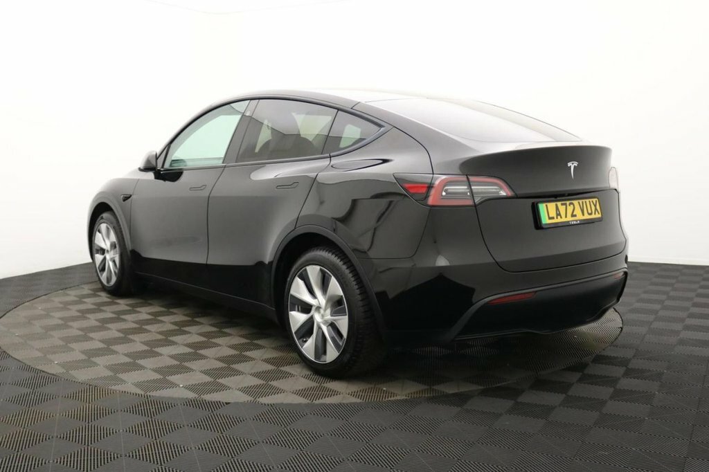 Tesla Model Y Suv Black #6