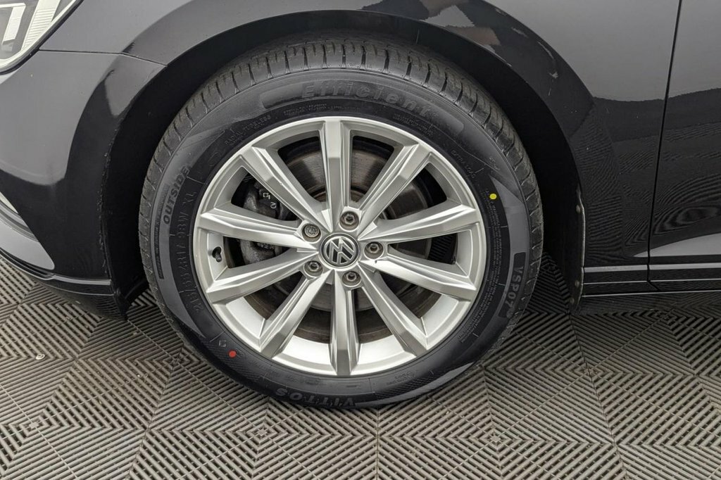 Volkswagen Passat Passat Gte Grey #46