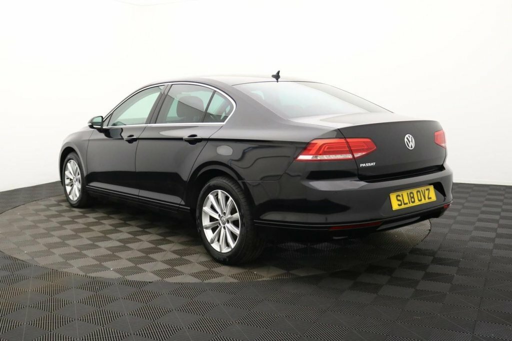 Volkswagen Passat 1.4L Se Business Black #5