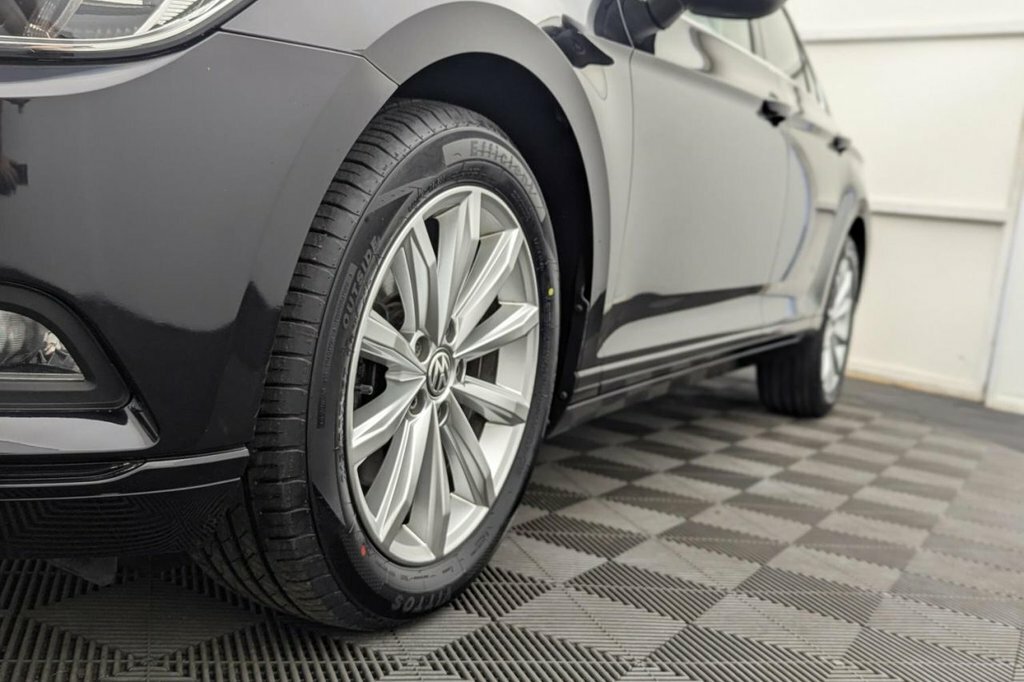 Volkswagen Passat Passat Gte Grey #40