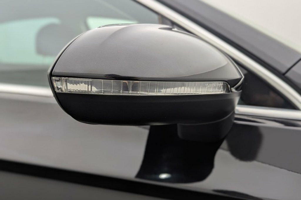 Volkswagen Passat Passat Gte Grey #34
