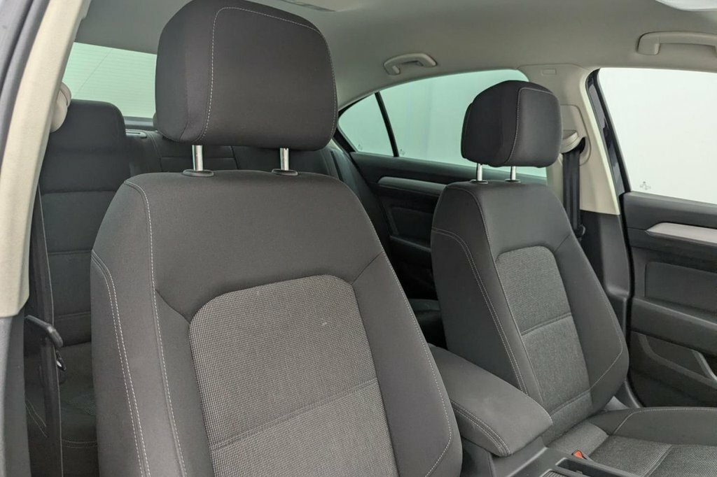 Volkswagen Passat Passat Gte Grey #12