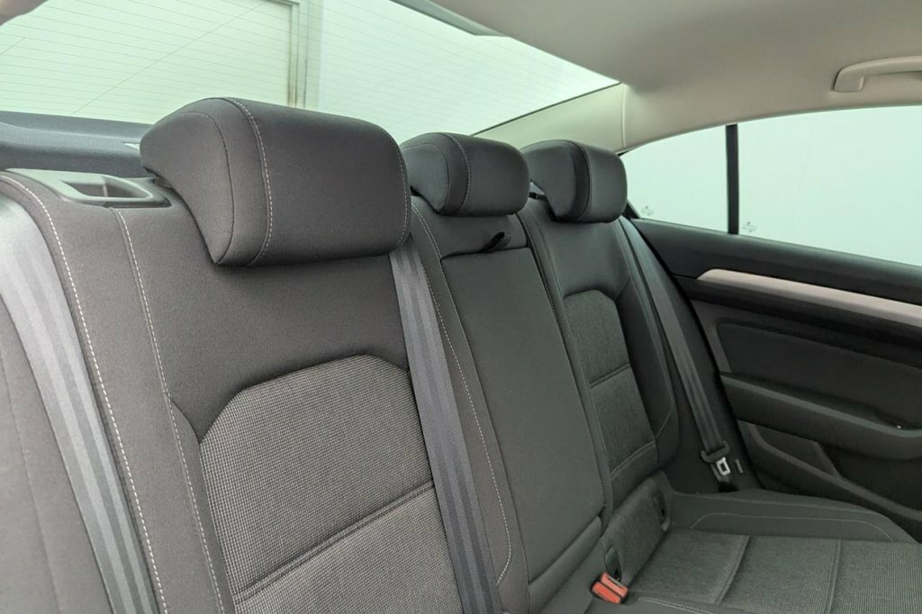 Volkswagen Passat Passat Gte Grey #16