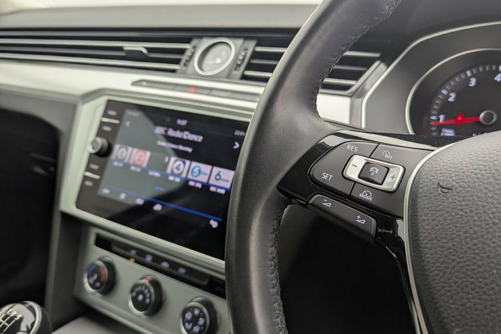 Volkswagen Passat Passat Gte Grey #11