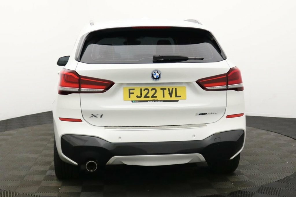 BMW X1 1.5L M Sport White #5