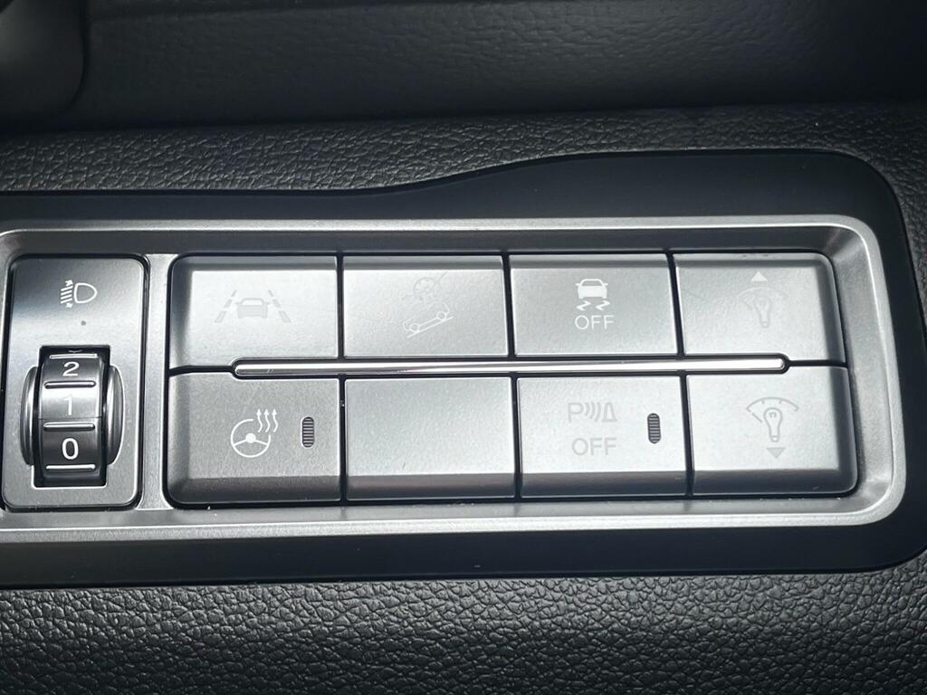 SsangYong Tivoli Hatchback Blue #11