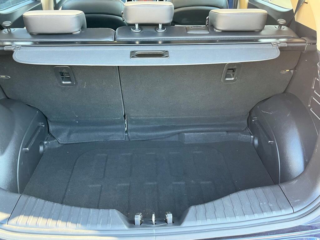 SsangYong Tivoli  White #29