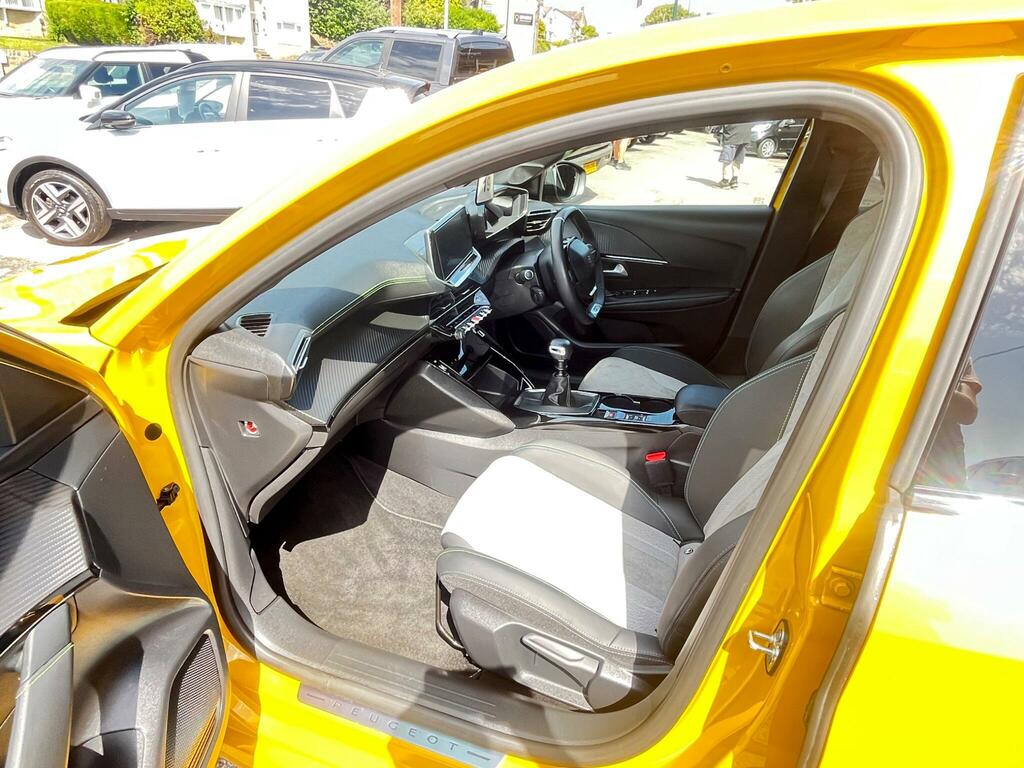 Peugeot 208 1.2 Puretech Gt Premium Euro 6 Ss Yellow #2