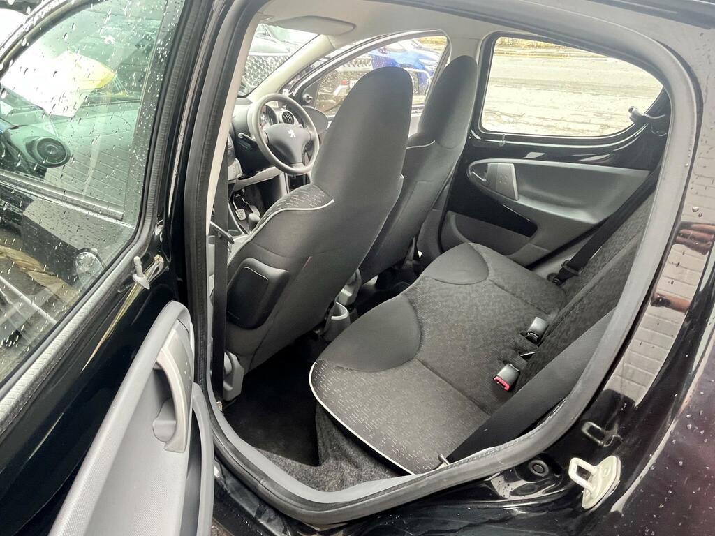 Peugeot 107 1.0 12V Urban 2 Tronic Euro 4 Black #6