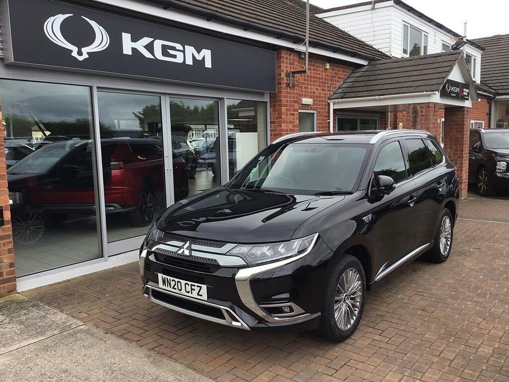 Mitsubishi Outlander 2.4H Twinmotor 13.8Kwh Exceed Suv Plug- Black