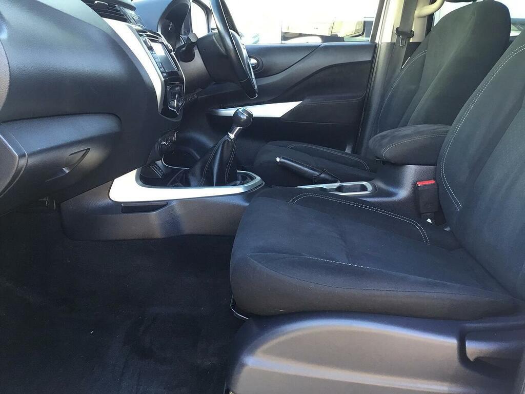 Nissan Navara Dci Tekna 4X4 Shr White #14