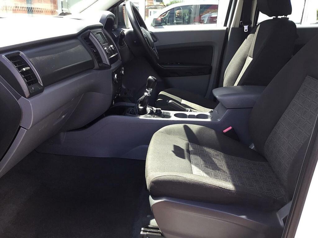 Ford Ranger 2.2 Tdci Xlt Super Pickup Extended Cab White #5