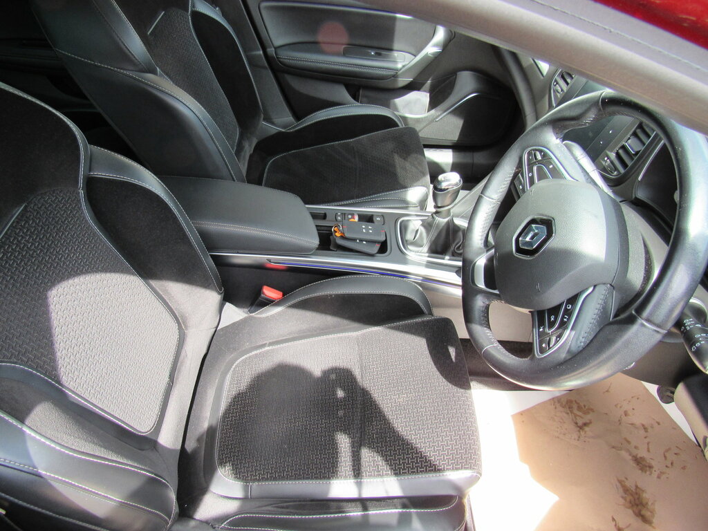 Renault Megane Dynamique S Nav Dci Red #6