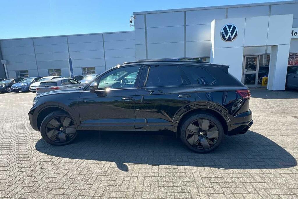 Volkswagen Touareg 3.0 V6 Tdi 4Motion 286 Black Edition Tip KR25XXS Black #4