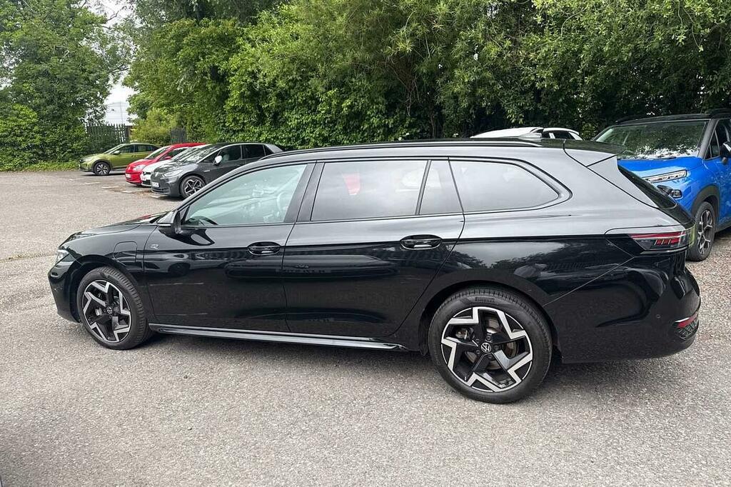 Volkswagen Passat 1.5 Tsi Ehybrid 272 R-line Dsg KP75BHK Black #4