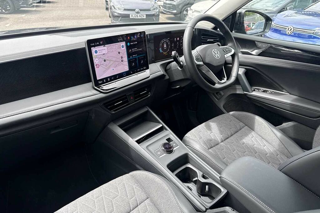 Volkswagen Tiguan 1.5 Etsi 150 Match Dsg HF26TJV Black #2