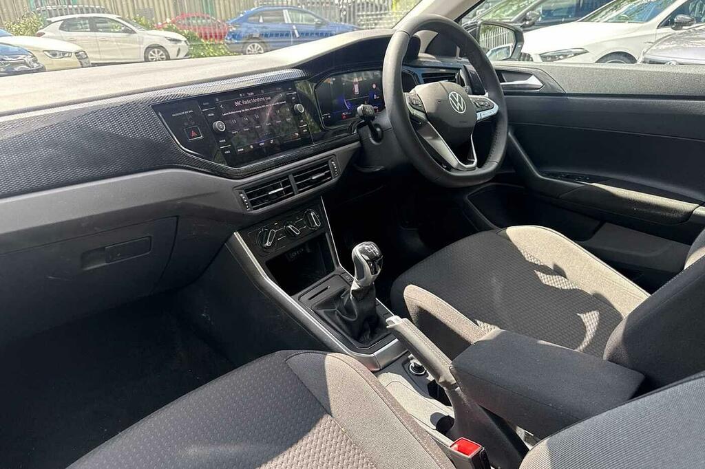 Volkswagen Polo 1.0 Tsi Match HF26TGJ Black #2