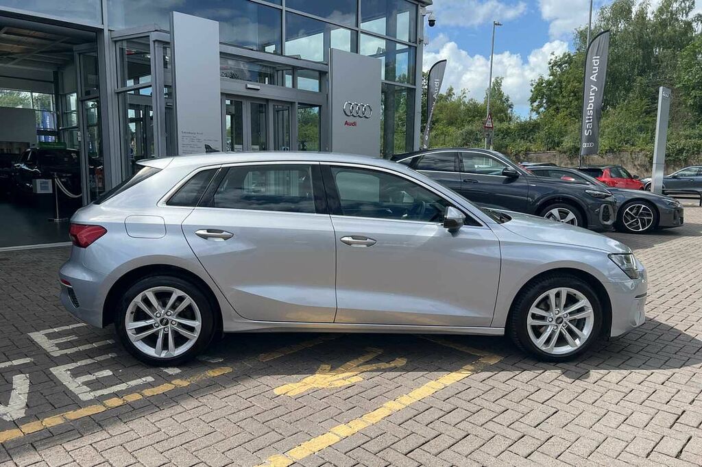 Audi A3 Sport 35 Tfsi 150 Ps 6-Speed HG72JYU Silver #4