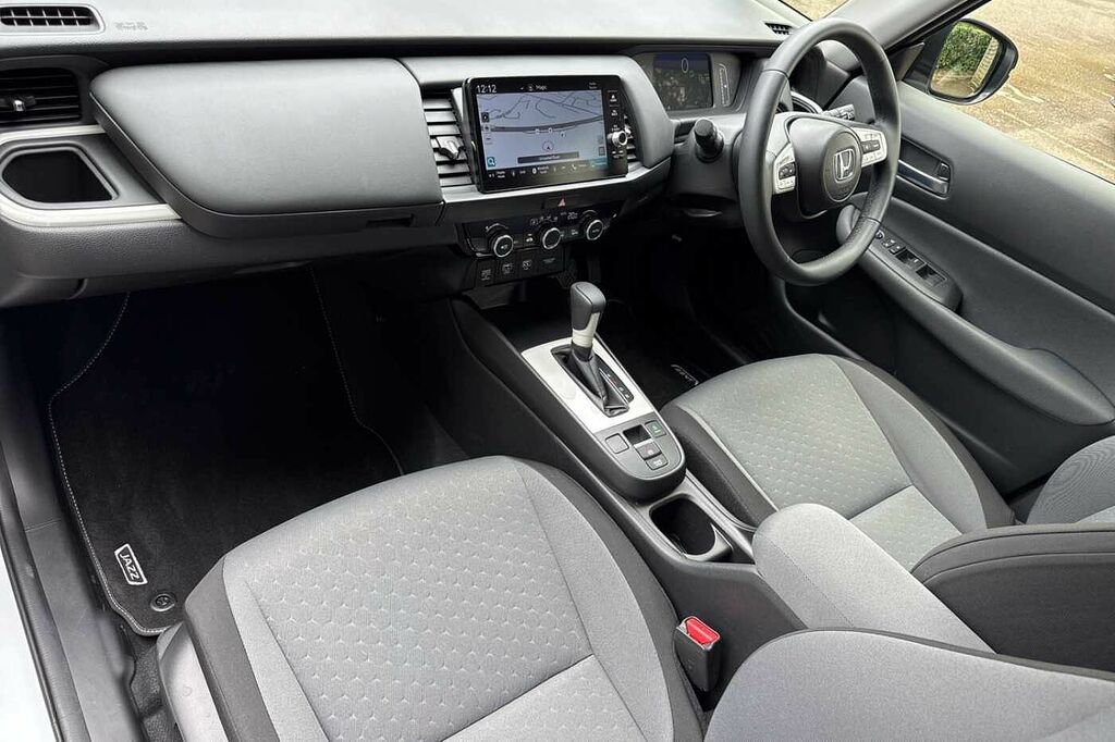 Honda Jazz 1.5 I-mmd Hybrid Elegance Ecvt White #2