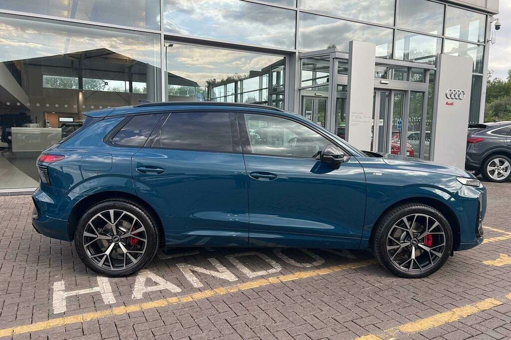 Audi Q3 Suv Edition 1 Tfsi Quattro 265 Ps S Tronic HJ75ZFA #4