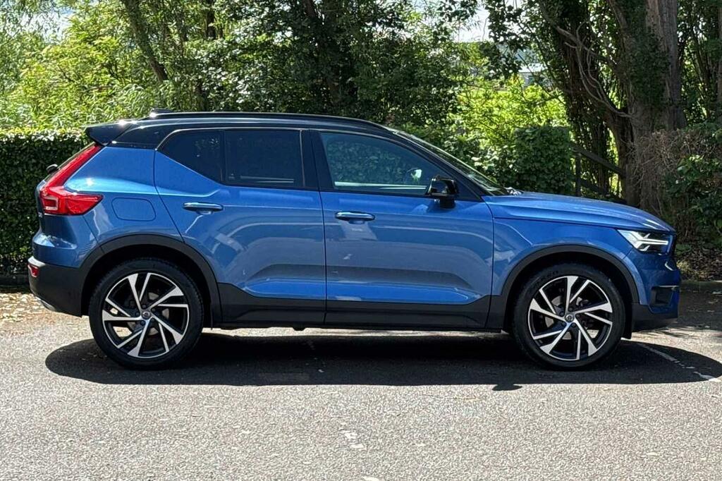 Volvo XC40 1.5 T3 163 R Design Pro Geartronic Blue #5