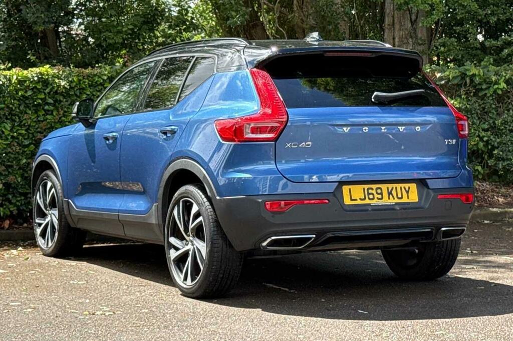 Volvo XC40 1.5 T3 163 R Design Pro Geartronic Blue #3