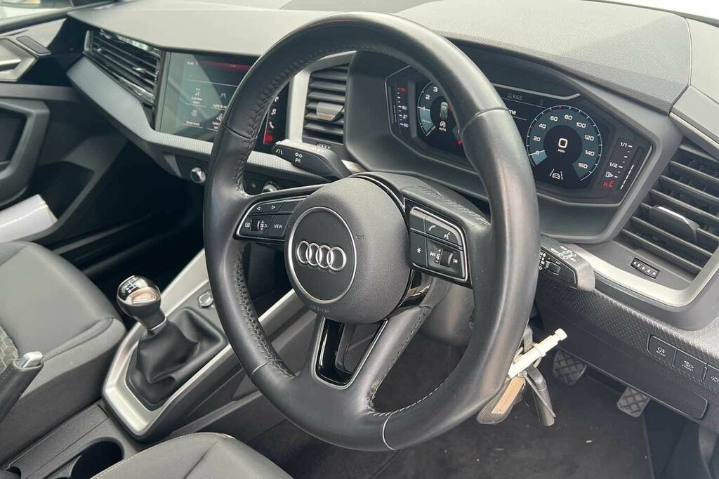 Audi A1 Sport 30 Tfsi 116 Ps 6-Speed VN19JKV White #6