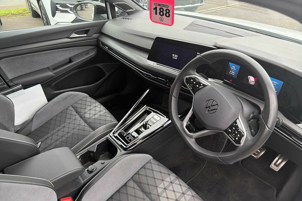 Volkswagen Golf 1.5 Etsi 150 Black Edition Dsg WG24HYZ White #6