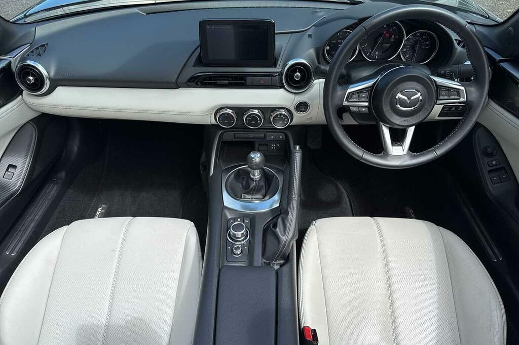 Mazda MX-5 Mx-5 1.5 132 Exclusive-line Convertible Red #4