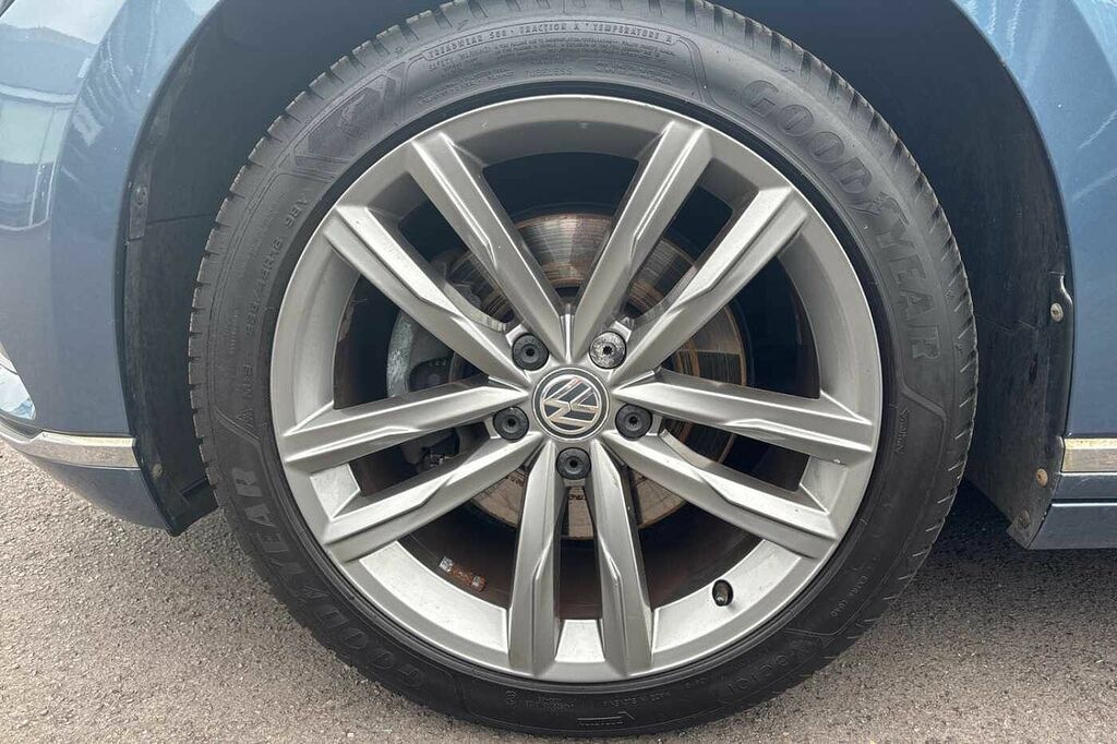Volkswagen Passat 2.0 Tdi Gt Dsg Panoramic Roof 7 Speed GF68RPO Blue #5