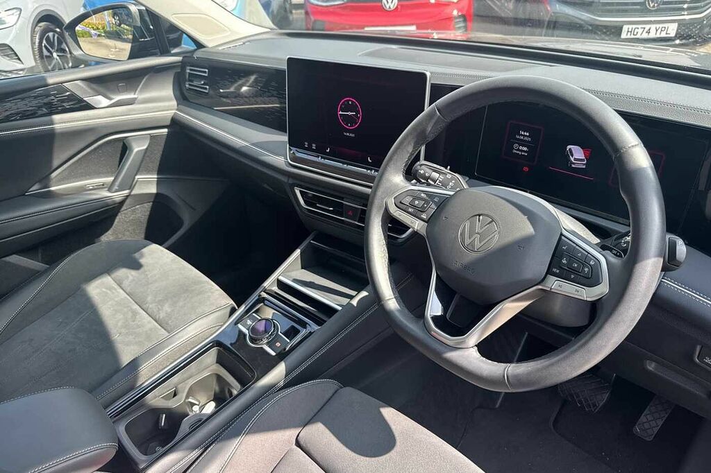 Volkswagen Tiguan 1.5 Etsi 150 Elegance Dsg Black #6