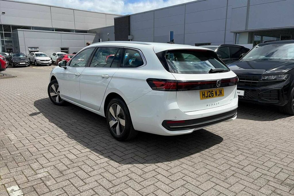 Volkswagen Passat 1.5 Etsi Life Dsg HJ26WJK White #3