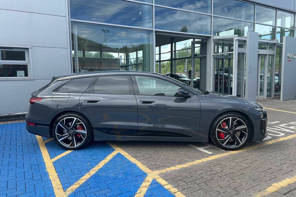 Audi S6 Avant Black Edition E-tron 370,00 Kw  #4