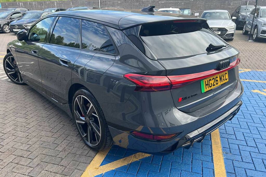 Audi S6 Avant Black Edition E-tron 370,00 Kw  #3