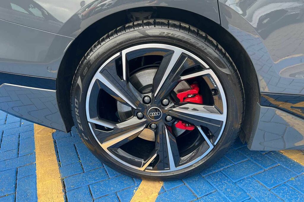 Audi S6 Avant Black Edition E-tron 370,00 Kw  #5