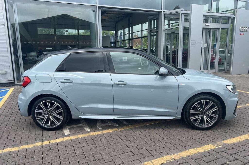 Audi A1 S Line 35 Tfsi 150 Ps S Tronic HG26NBZ Grey #4