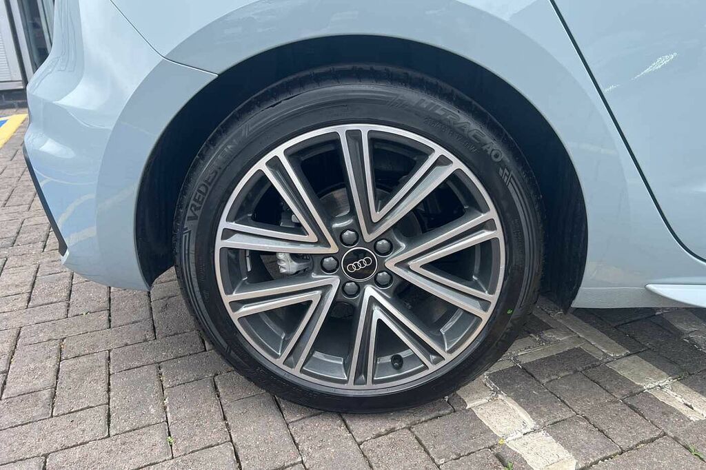 Audi A1 S Line 35 Tfsi 150 Ps S Tronic HG26NBZ Grey #5