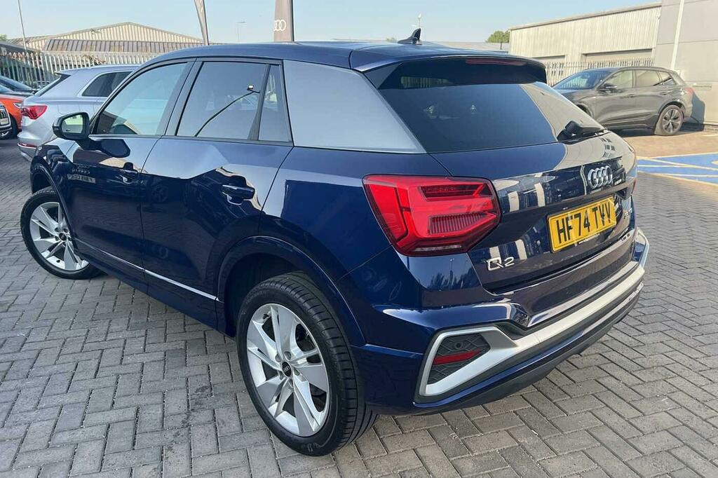 Audi Q2 S Line 35 Tfsi 150 Ps 6-Speed HF74TVV Blue #3