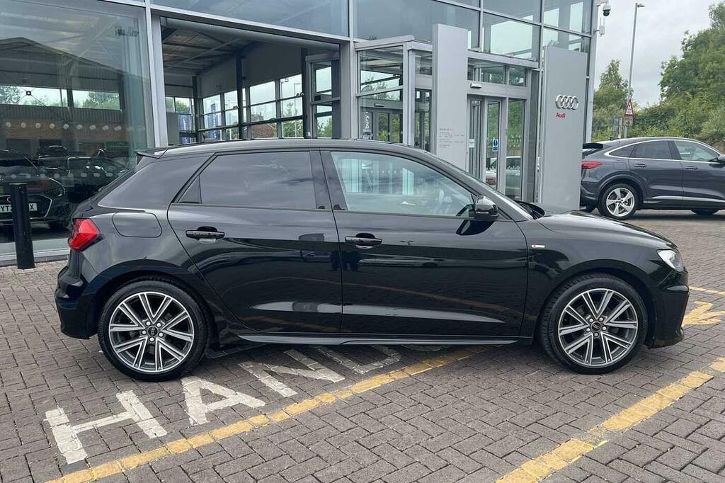 Audi A1 S Line 30 Tfsi 110 Ps 6-Speed FG73WLX Black #4