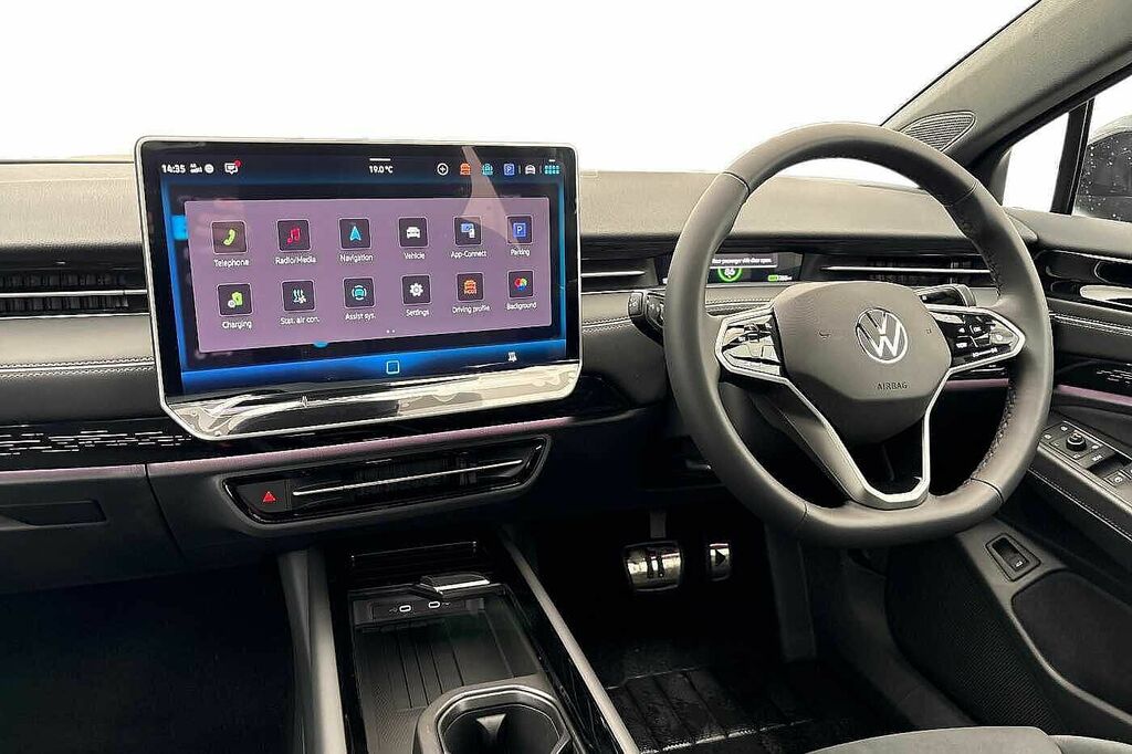 Volkswagen ID.7 Pro 77Kwh Match Plus Fastback 2 Black #2