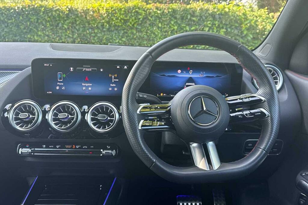 Mercedes-Benz GLA Class 200 Amg Line Executive PL73EKA Black #4