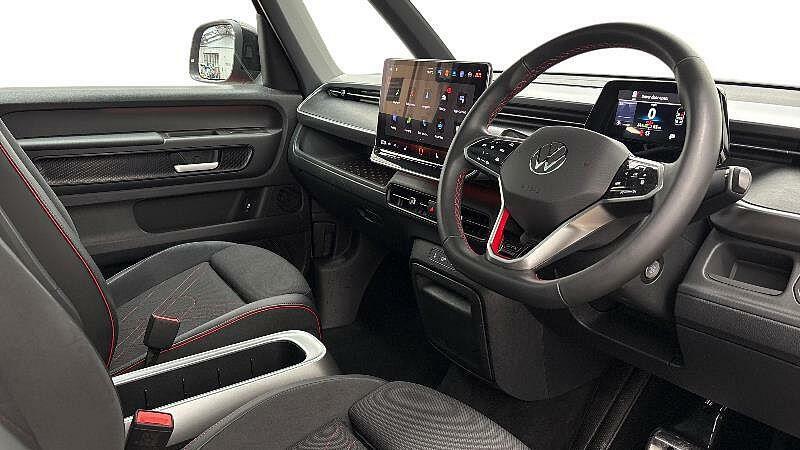 Volkswagen ID.Buzz 250Kw Gtx Pro 86Kwh 4Motion Lwb 7 Seat Red #6